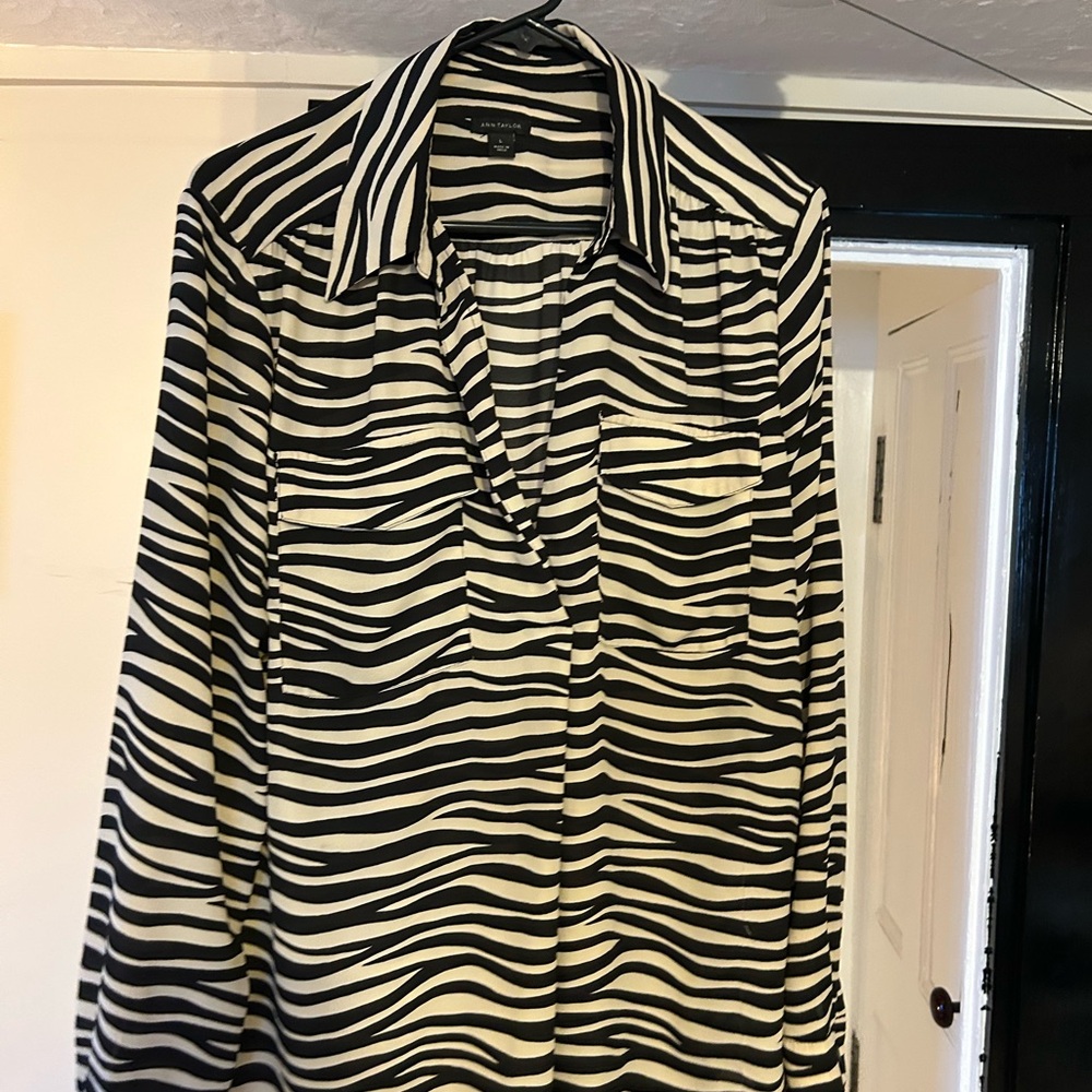Ann Taylor Camp Blouse Excellent Condition